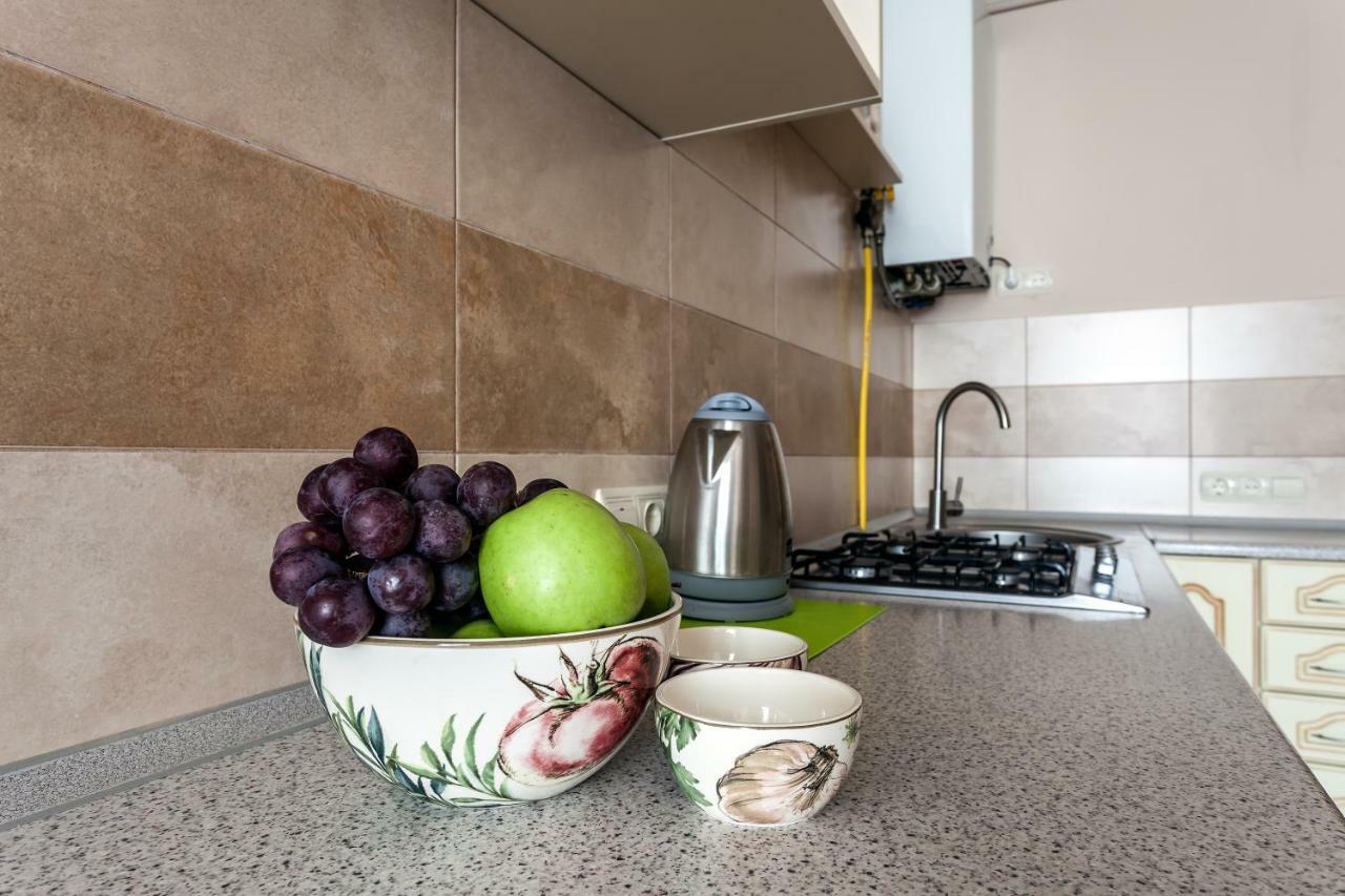 Central Apartments Rynok Lviv Luaran gambar